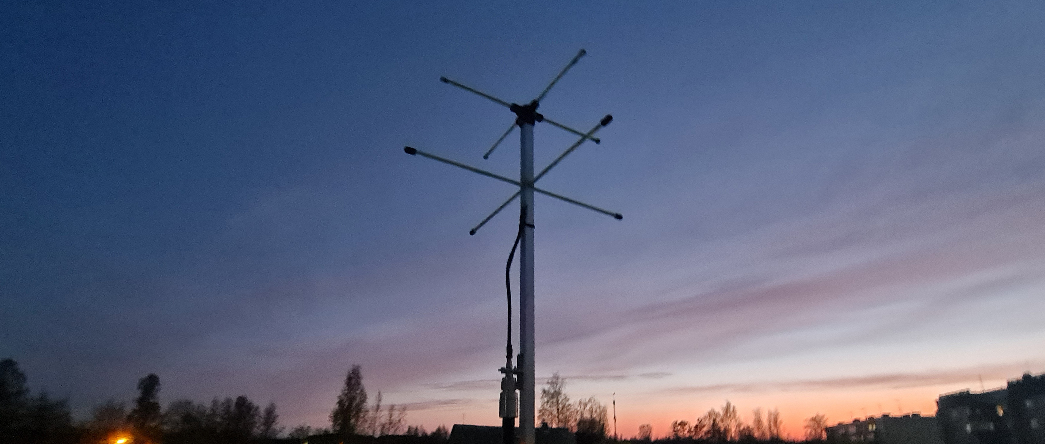 R1CDM_UHF